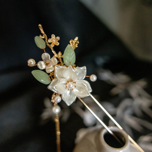 Camellia hairpin with tassel 山茶花流苏发钗