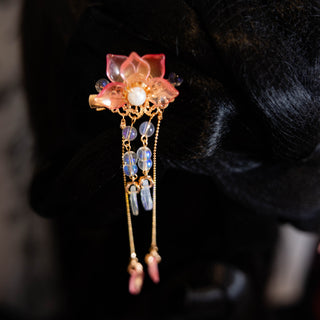 Lotus flower hair clip with long tassel 荷花仙发夹